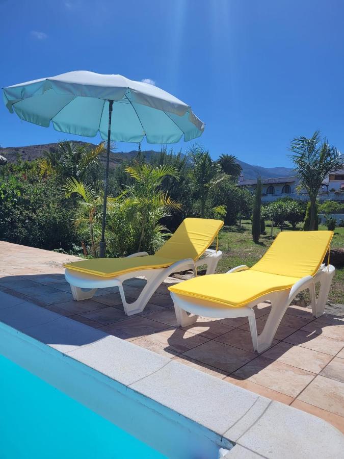 Casa Con Piscina, High-speed Wi-fi Y Vistas Hébergement de vacances *