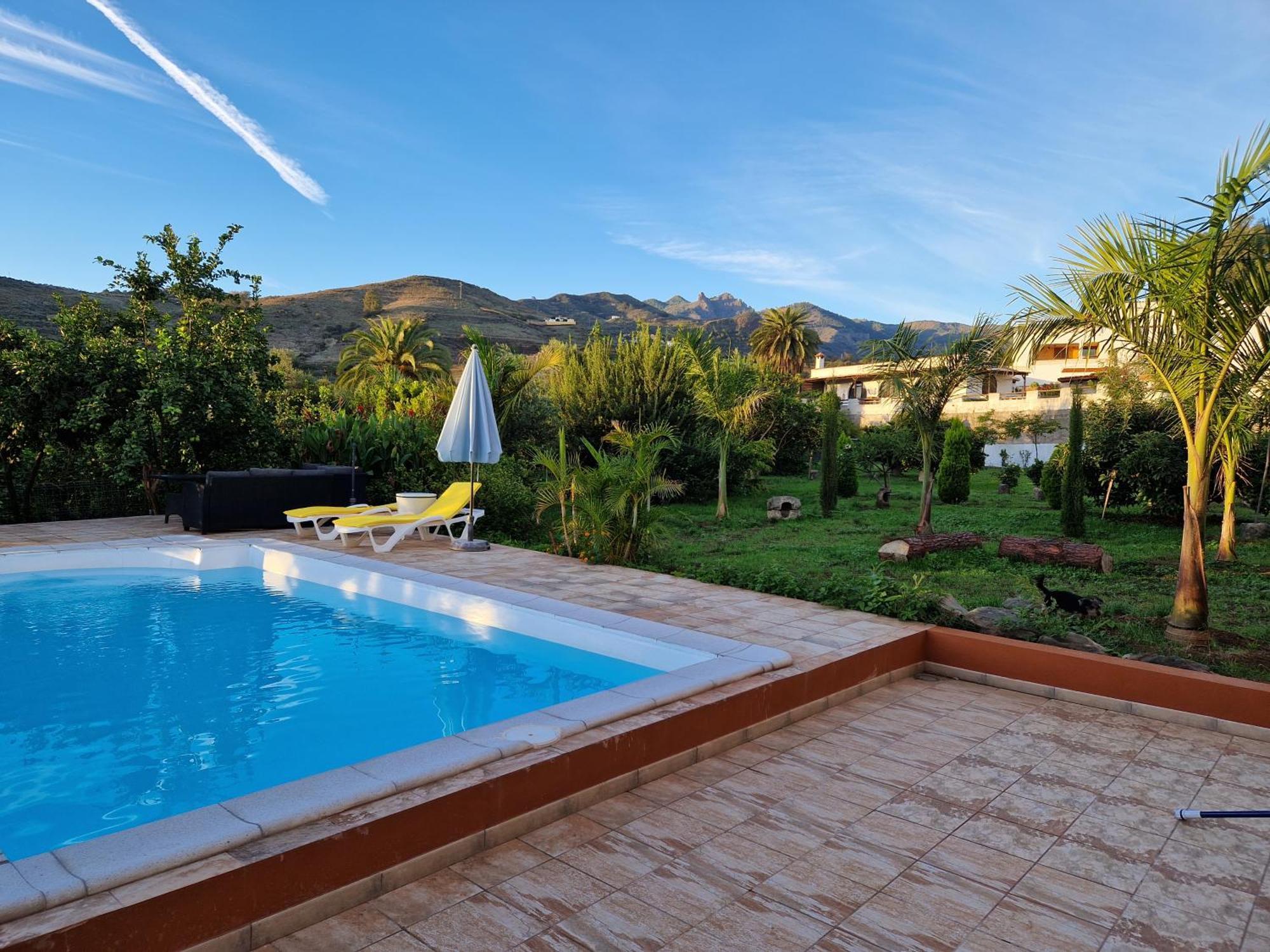 Casa Con Piscina, High-speed Wi-fi Y Vistas Holiday home *